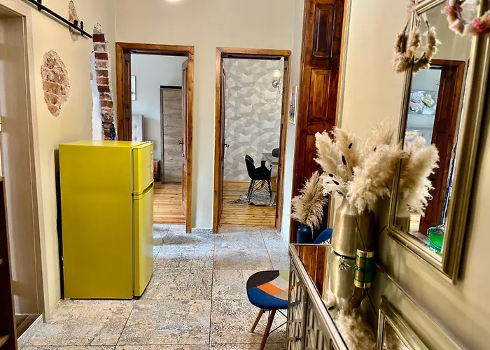 City Center Stylish 3 Bedroom Apartment